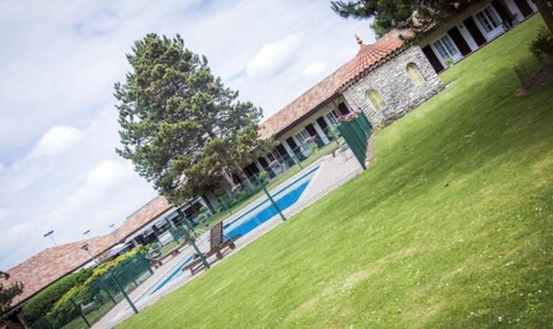 Logis Hotel & Restaurant - Lensotel Екстер'єр фото